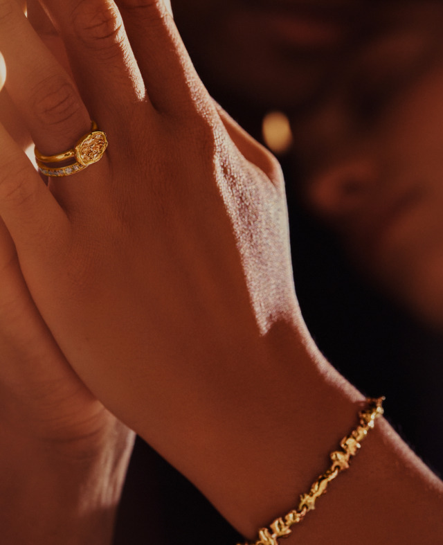 ADIF Category Hero Image Love engagement