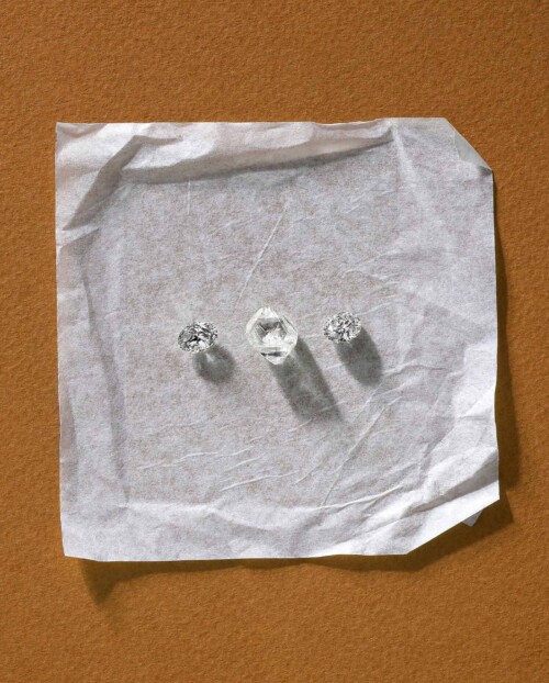 Diamonds on white square with rust background